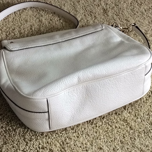 Kate Spade Cream Crossbody - Picture 2 of 4